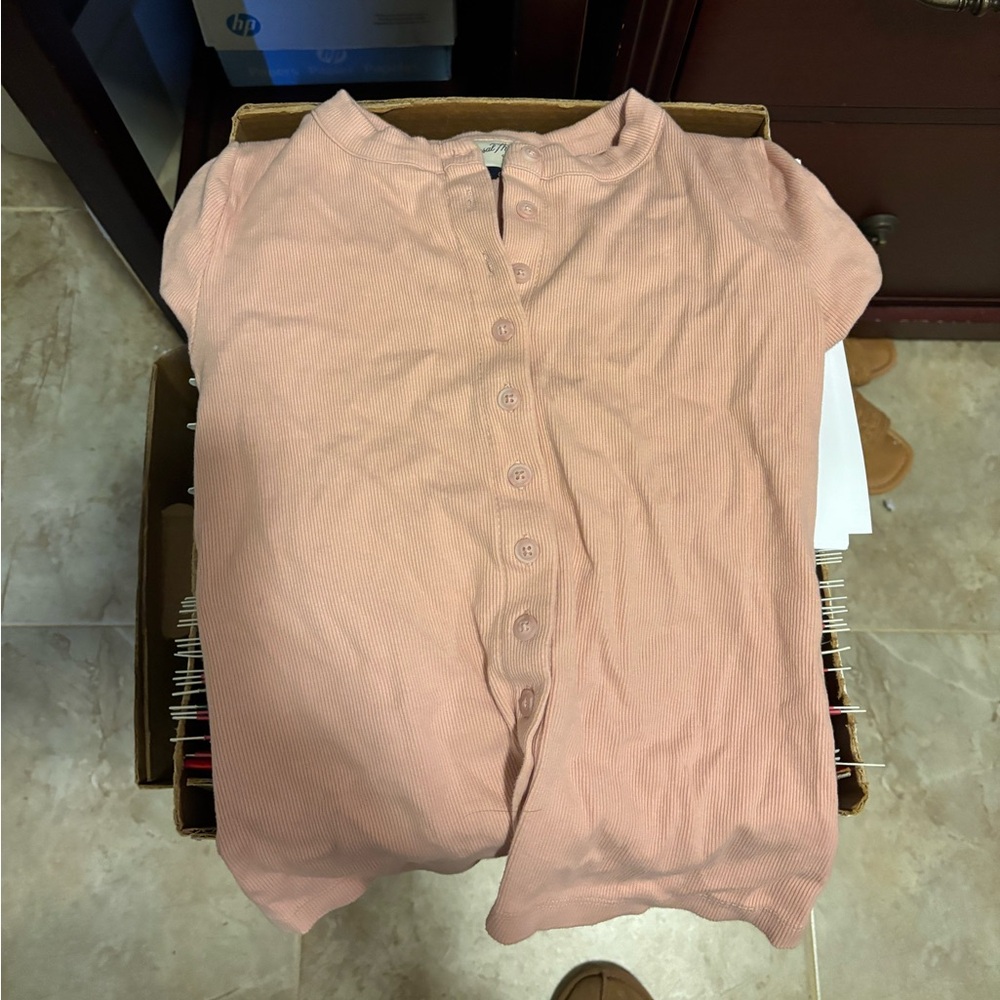 Universal Thread Pink button up T-shirt